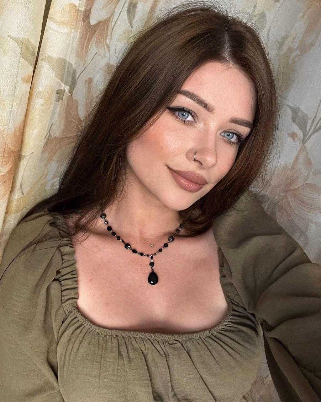 Lilianna-Mariia 25 Lviv Ukraine Sites Gratuits vs Payants pour Mariage