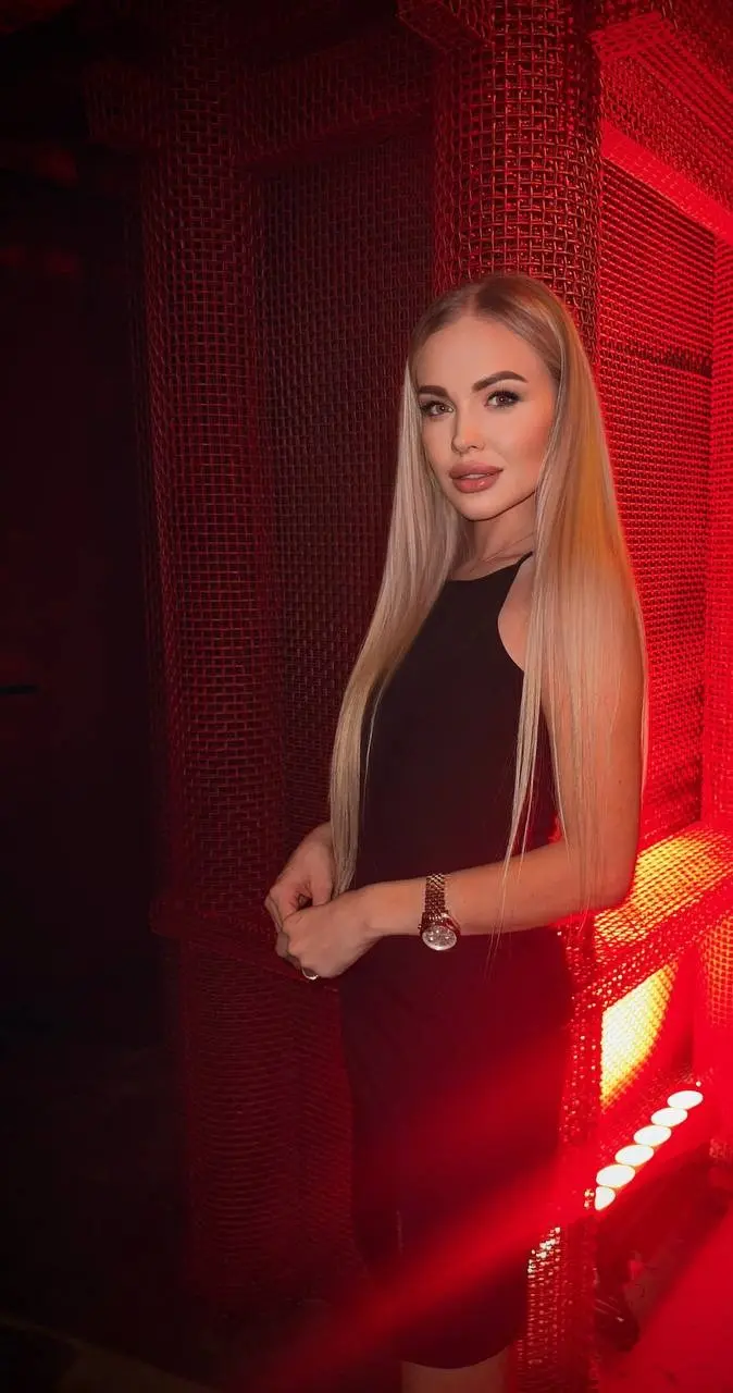 Yulia cherche femme a