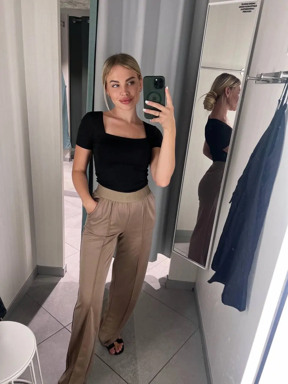 Yulia cherche femme a