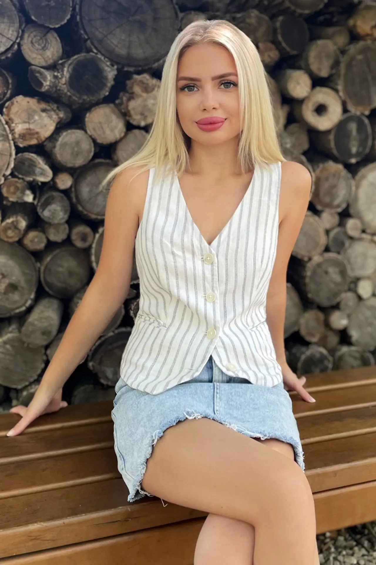 Yulia cherche jeune femme avisée epub